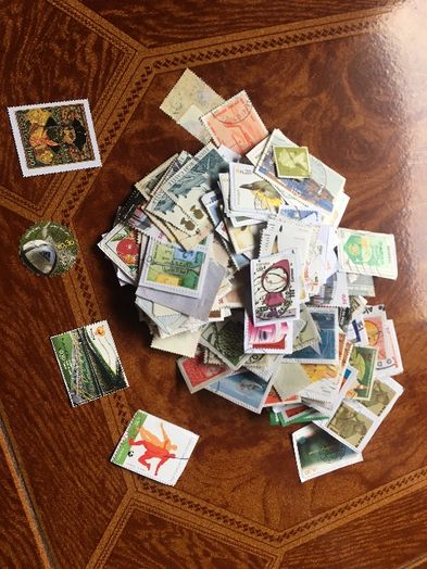 Coleção de mais de 1100 selos