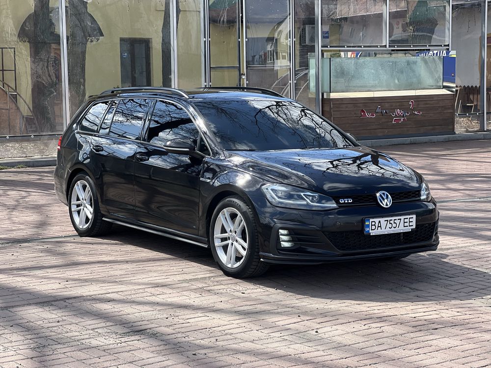 Продам Volkswagen golf  VII 7 GTD 2018