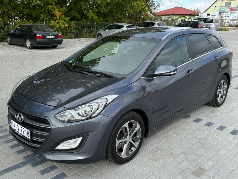 Hyundai I30 1.4 Benzyna 2016 rok Bezwypadkowy Opłacony Wersja Passion!