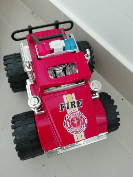 Brinquedo carro bombeiros