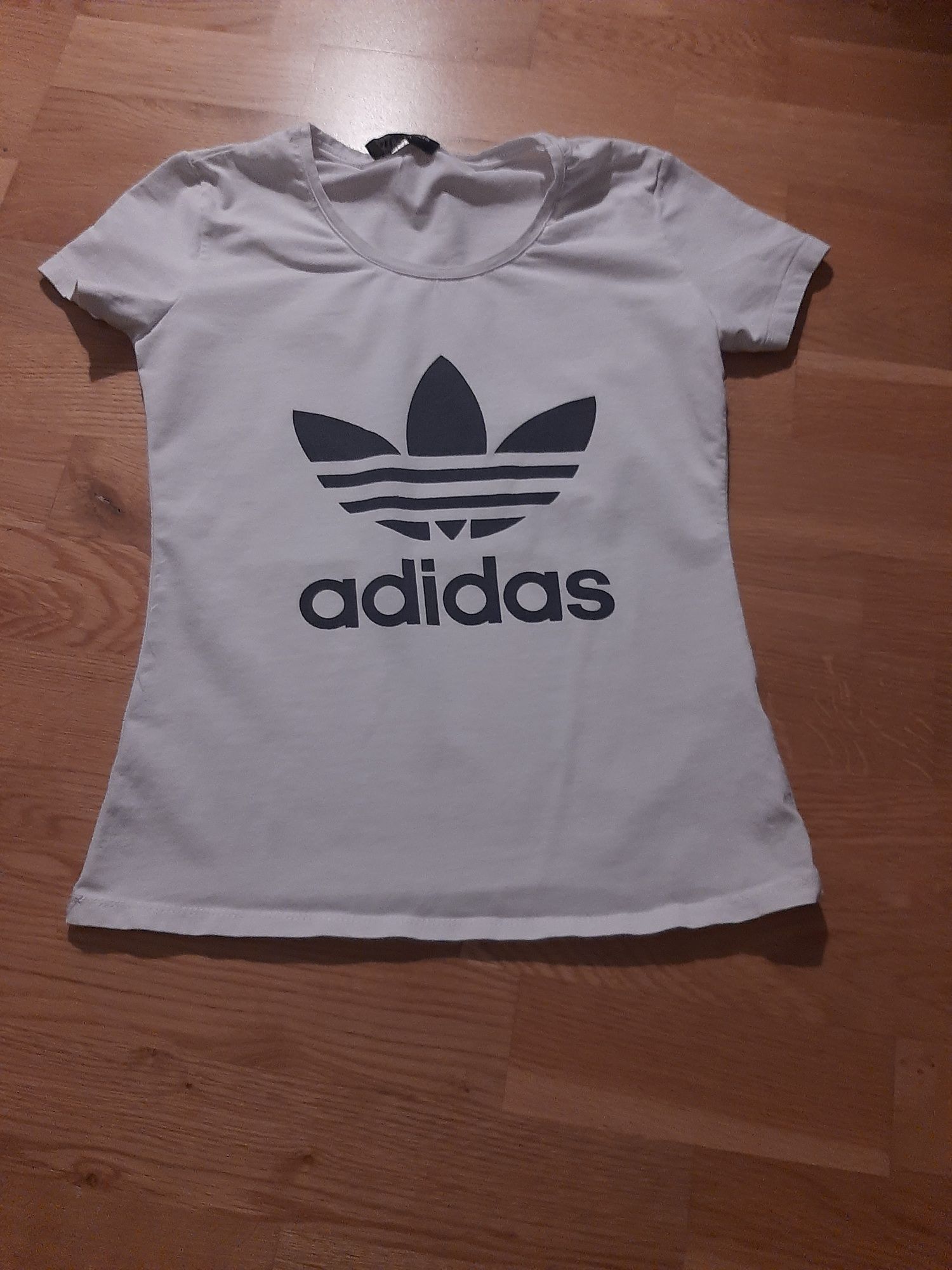 Biały T-shirt dla dziewczynki Adidas