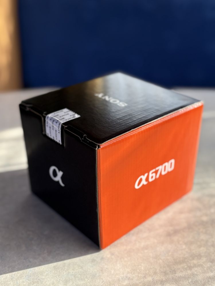 Fabrycznie NOWY Aparat SONY A6700 body - oryginalny komplet