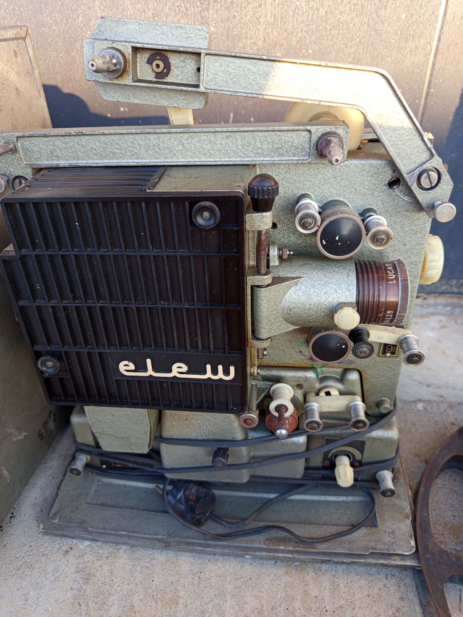 Projektor filmowy ELEW AP22