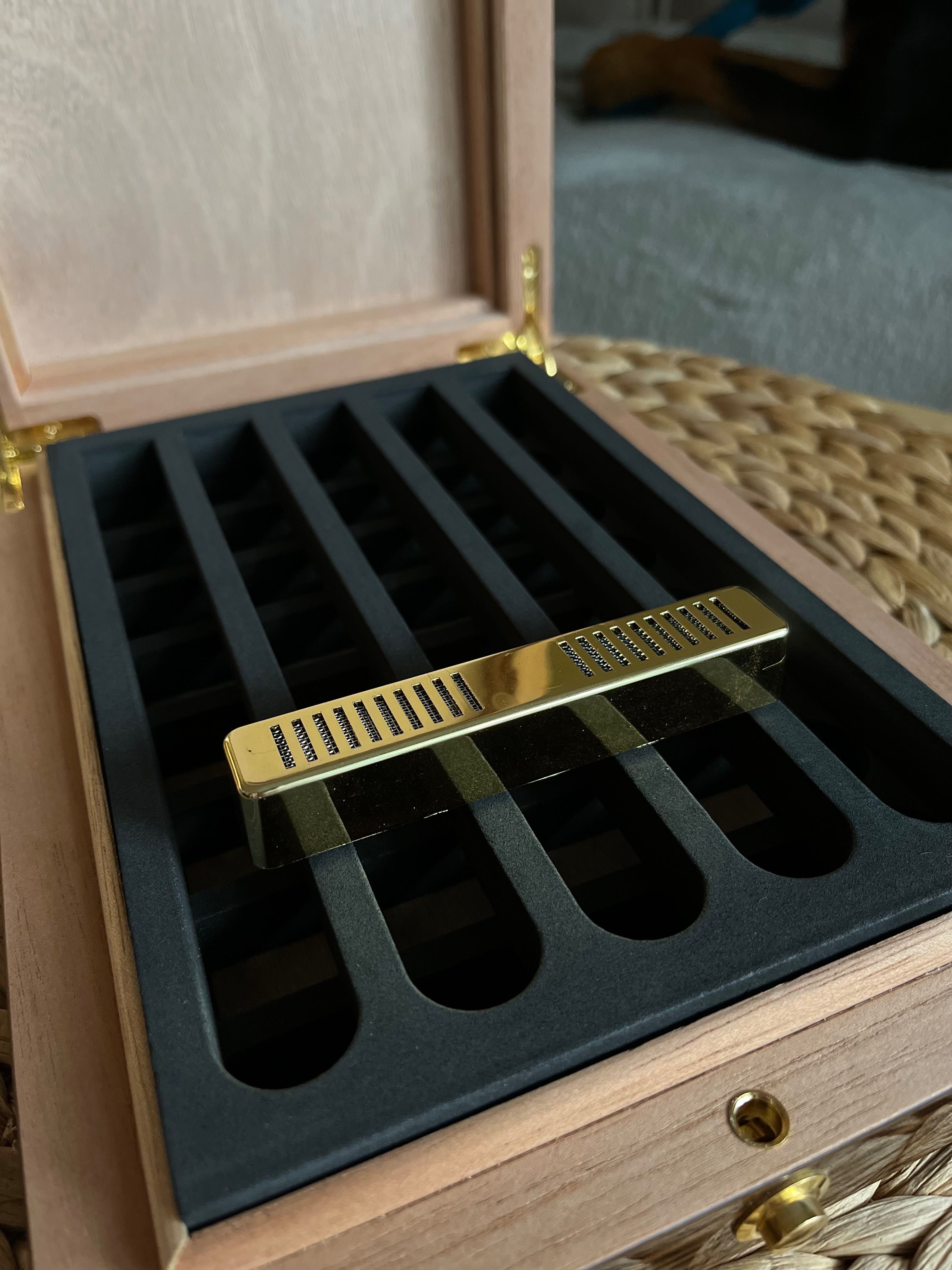 Humidor drewniany