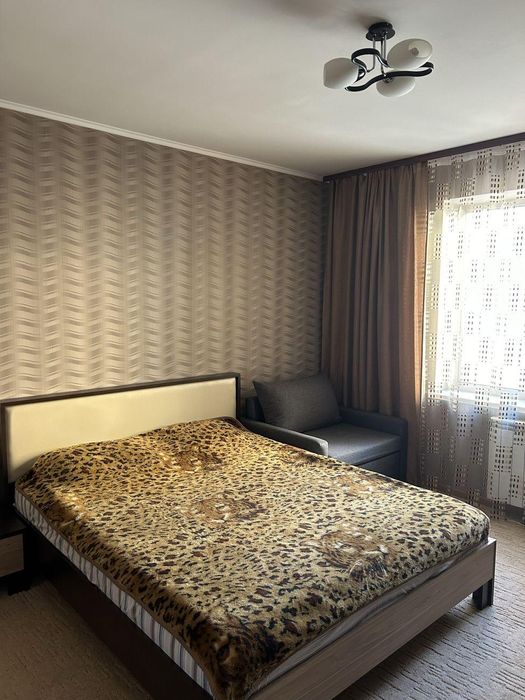 Продам 3кім.квартиру вул.Грушевського,парк Перемоги,м.Бровари SL