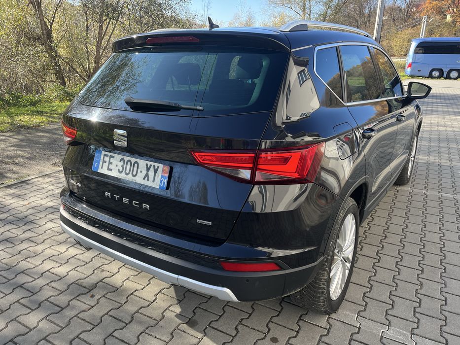Seat ateca 2.0TDI 4x4dsg panorama el.klapa samochód po gradzie