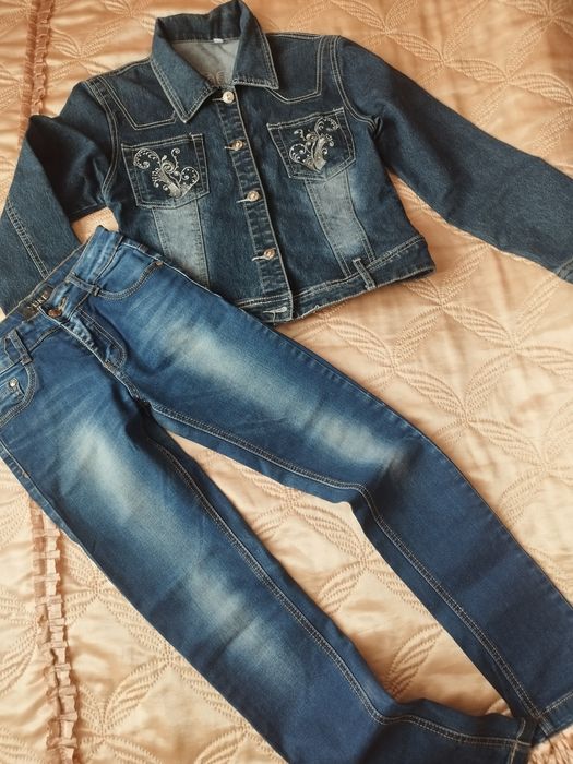 Джинсовий одяг для дівчат