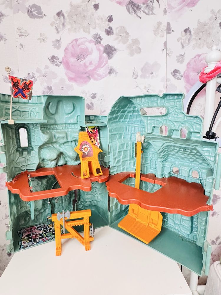 Zamek Posępny Czerep, Masters Of The Universe He-Man Castle Grayskull