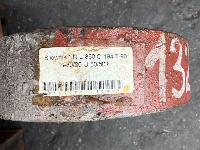 siłownik do prasy L-860 średnica cylindra 194 mm