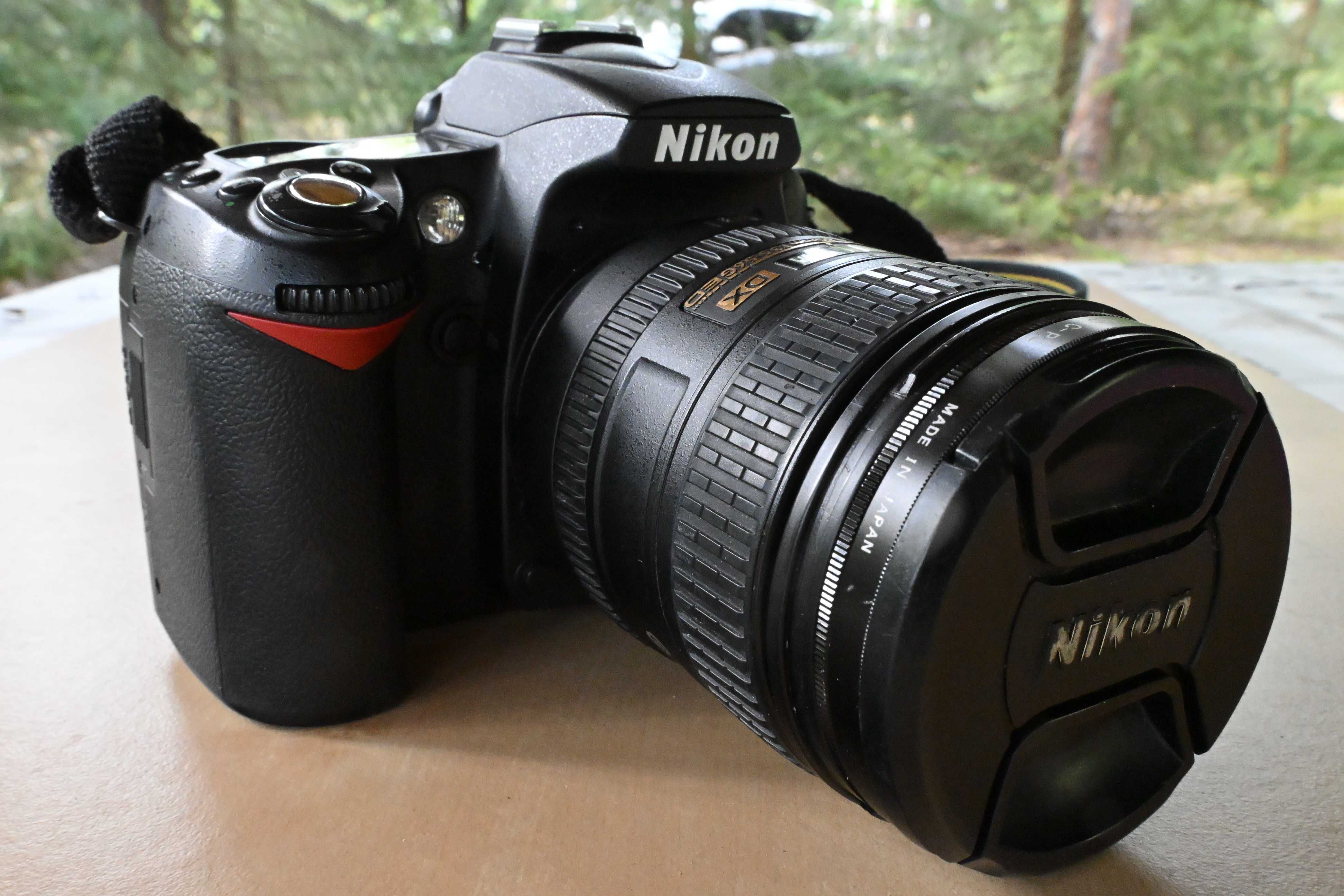 Nikon D90 + Nikkor 16-85 VR DX + akcesoria