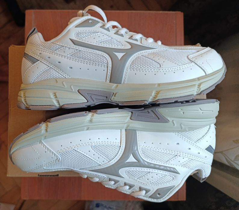 Mizuno speed. 42,5 р. Устілка 275 мм