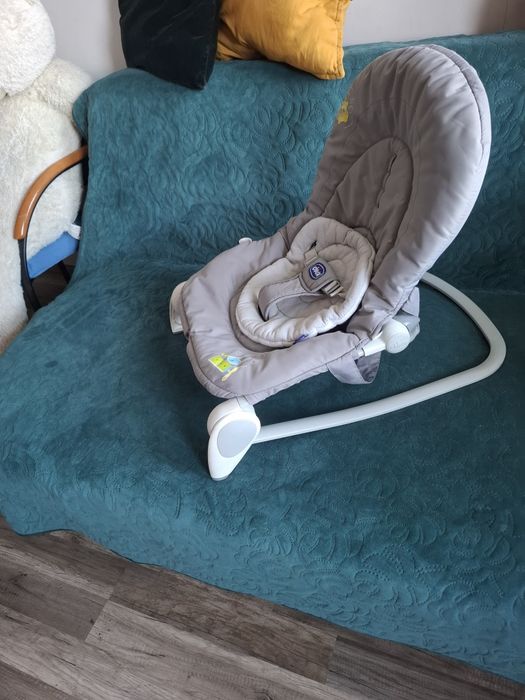 Leżaczek bujaczek firmy Chicco