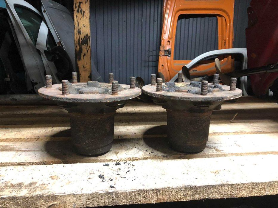 Ступиця Mercedes Vario 612