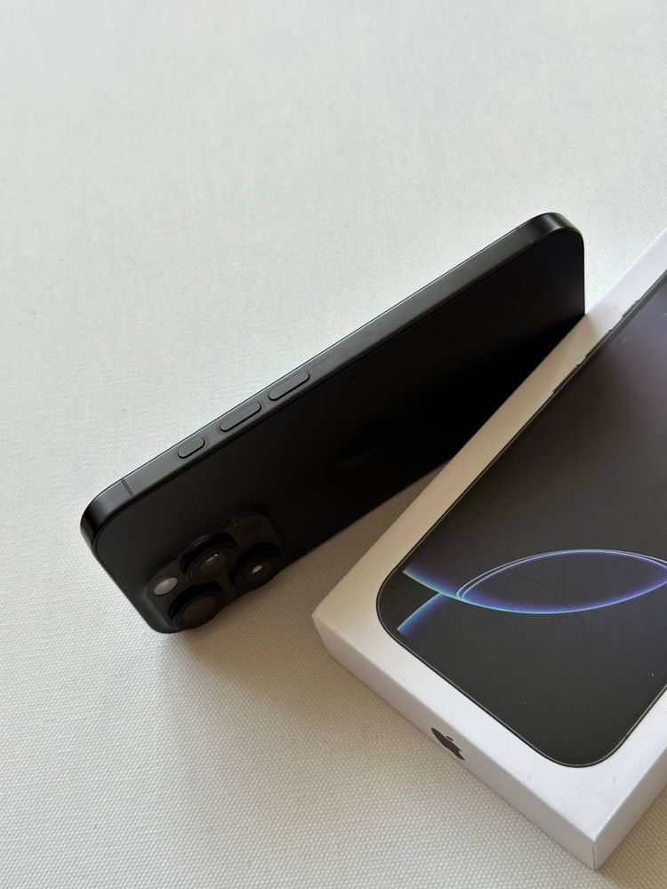 Продам IPhone 16 PRO 256 Neverlock