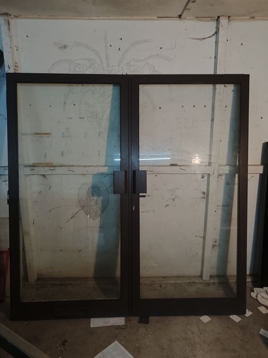 Conjunto 2 portas vidro panorâmico alumínio