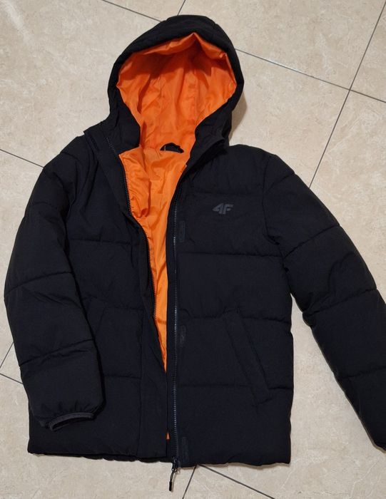 Kurtka czarna 4f 164