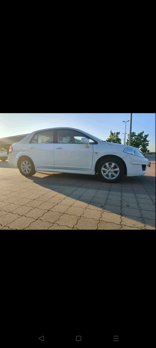 Nissan Tiida 1.6, 2011