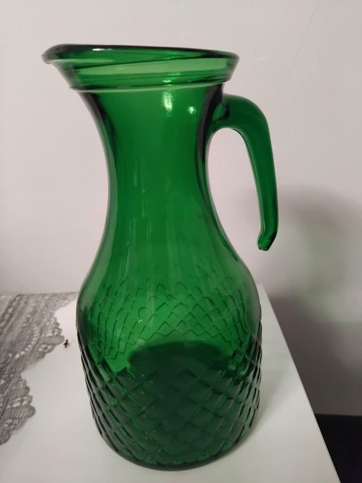 Zieleń butelkowa dzbanek sygnowany