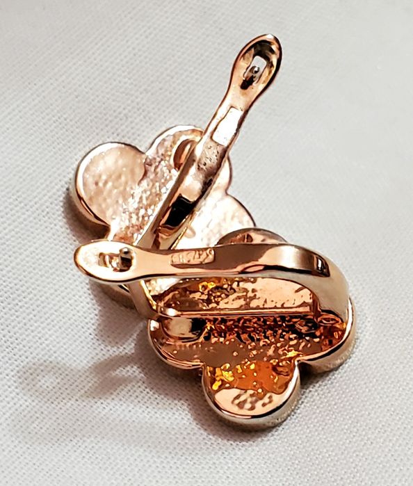 Серёжки золотого цвета с советской пробой 583 времён ссср