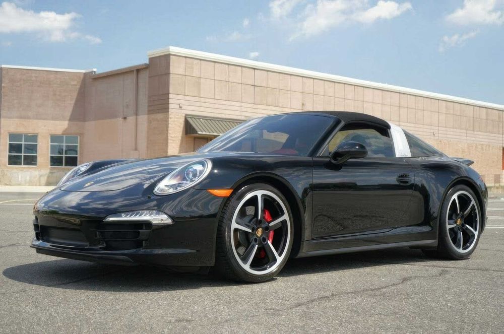 Porsche 911 Targa 4S      2016