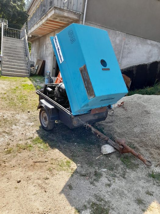 Compressor usado a gasóleo.
