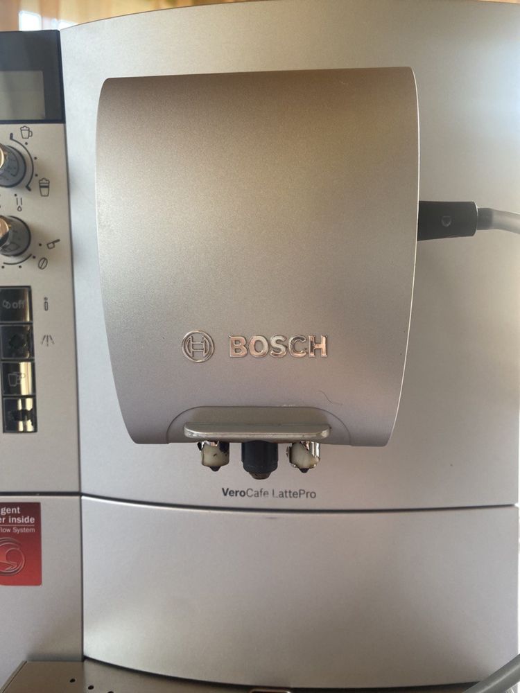 Кавоварка Bosch VeroCafe LattePro TES 51521