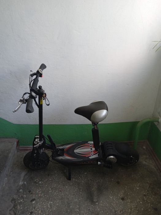 Продам електросамокат