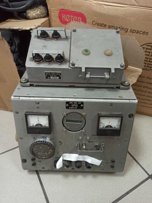 Panel radiostacji pojazdu pulpit sterujący girokompas UAZ 452-T blok