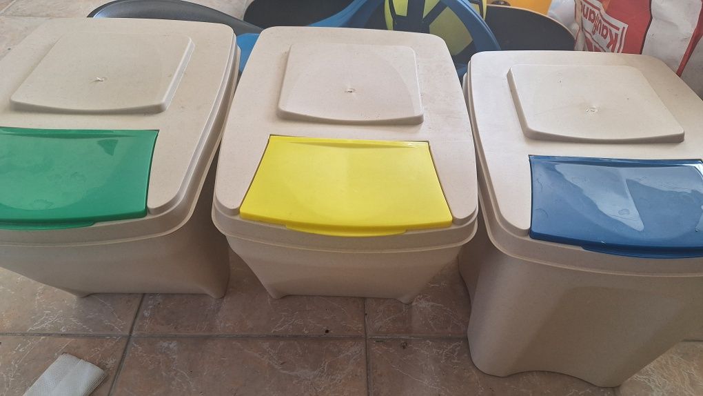 Caixotes lixo reciclagem
