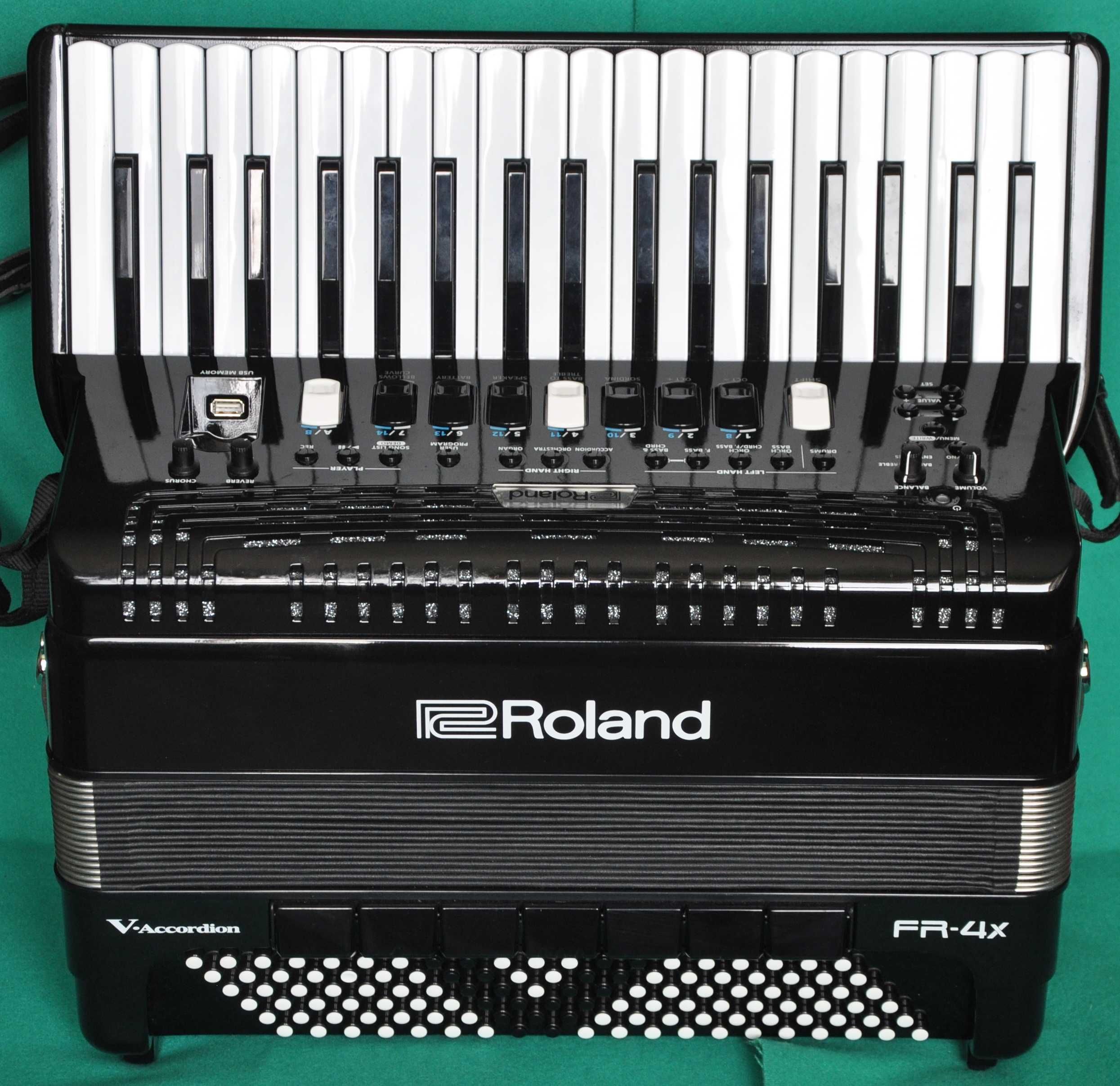 Акордеон,аккордеон електронний,італійський Роланд фр-4х, Roland fr-4x