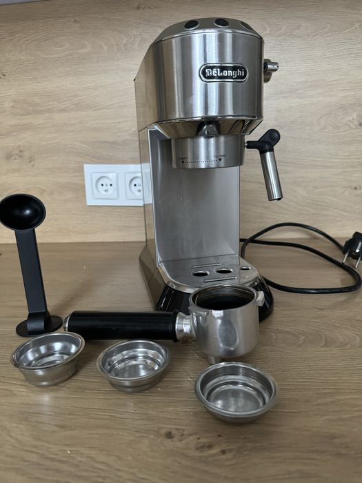 Delonghi ekspres do kawy kolbowy