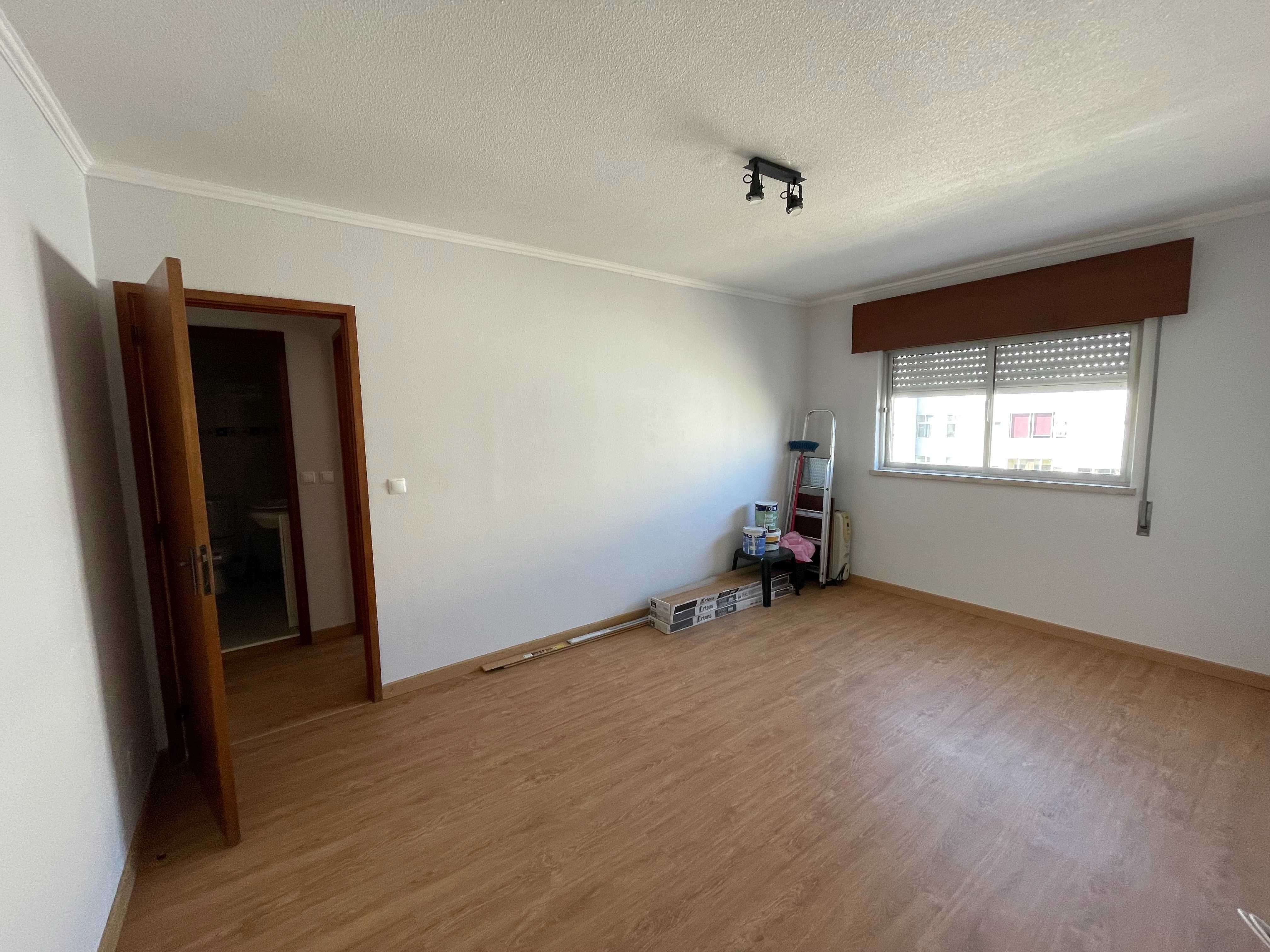 T1 Luminoso | Renovado | Junto à Piscina Municipal de Vila d’Este