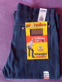 Jeansy Wrangler 13MWZ CowboyCat