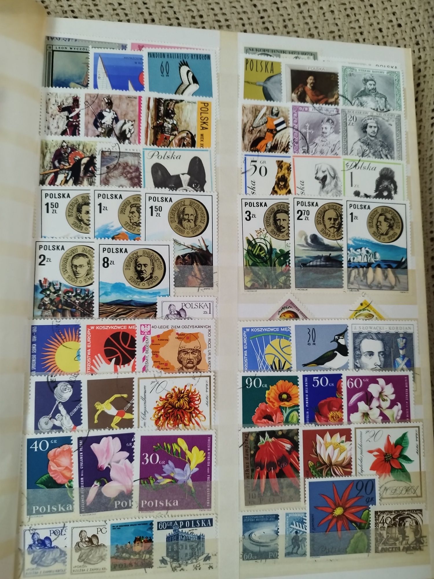 Classificador com 469 selos diferentes Polónia