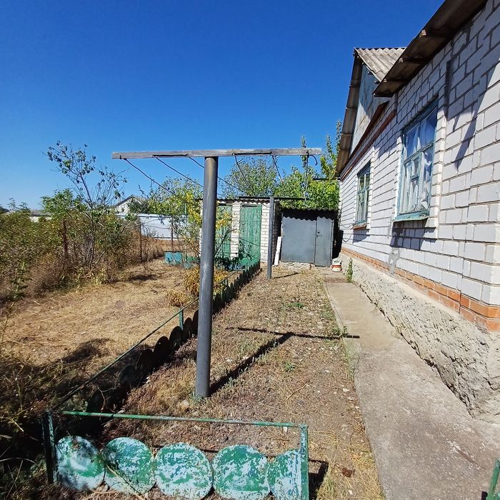 Продаеться будинок,за дитячою лікарнею,район Фрегат,під ремонт.