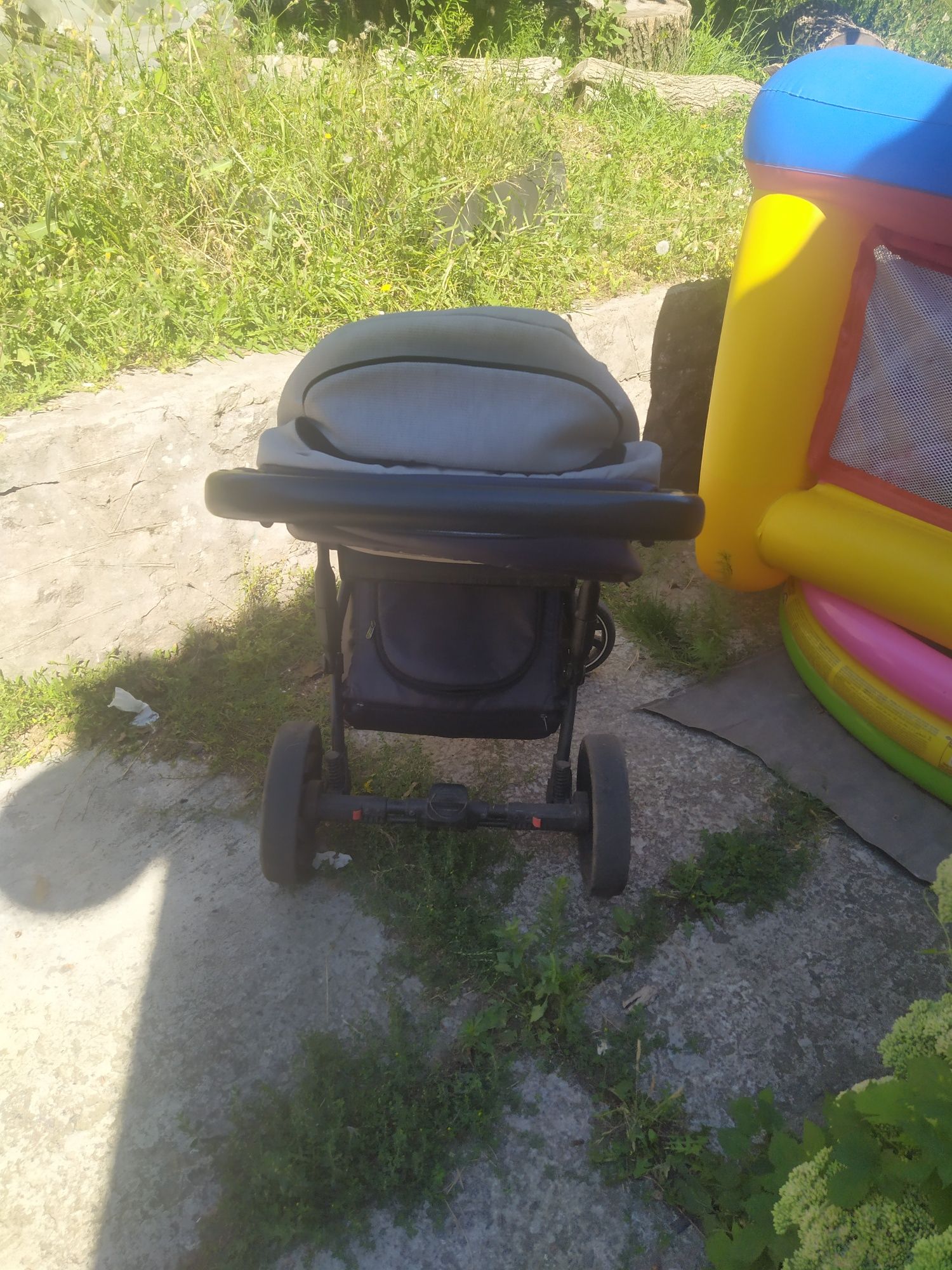 Продам коляску 2 в 1