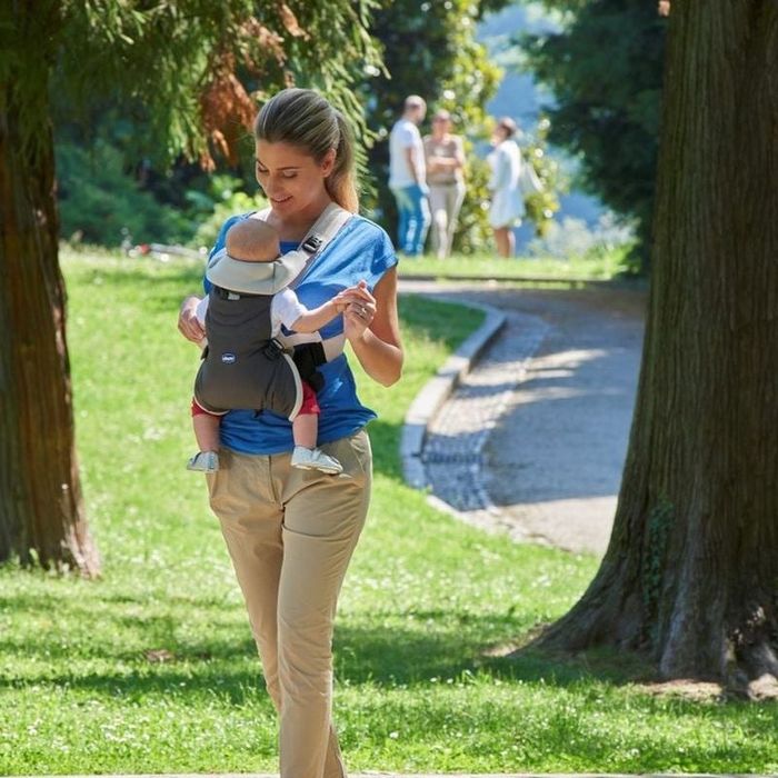 Нагрудна сумка Chicco EasyFit сіра