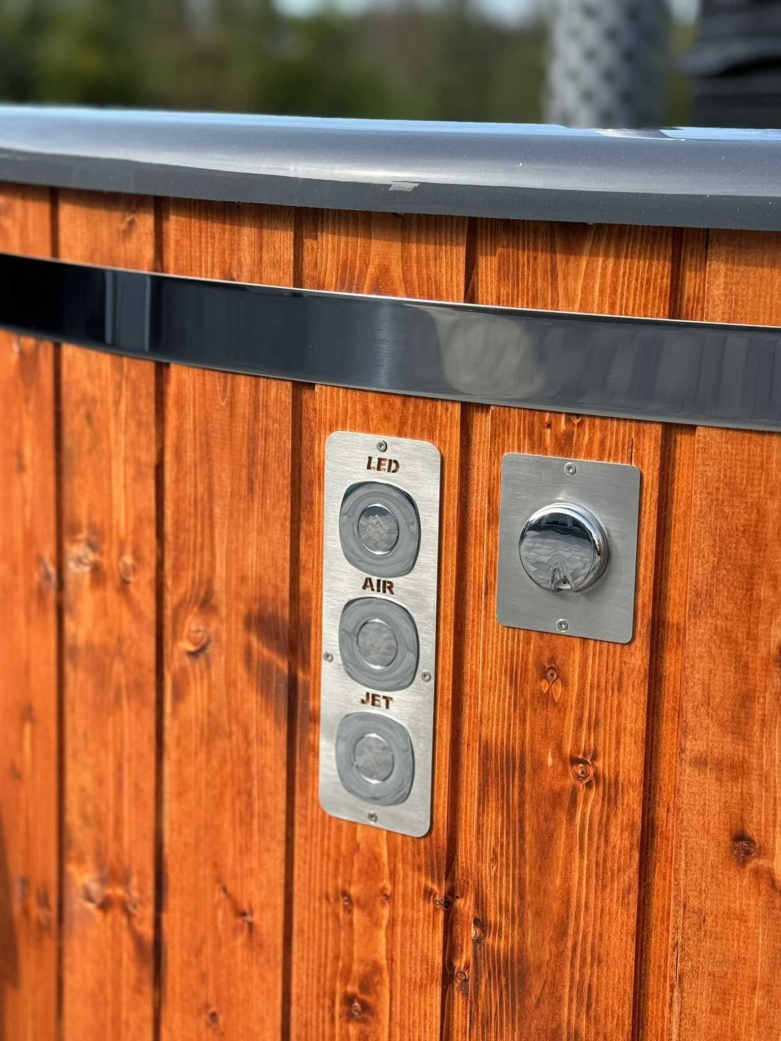 Balia ogrodowa, Jacuzzi wanna z hydromasażem - piec na drewno LED hit