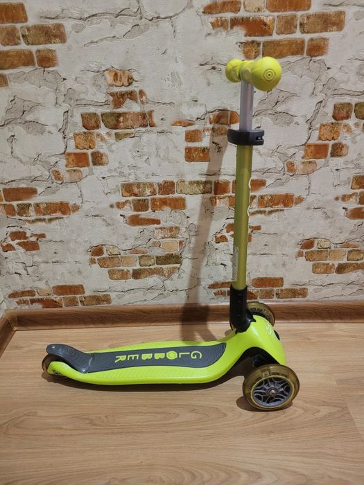 Продам самокат Globber My Free Primo Foldable Lights (Lime Green)