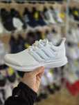 Кроссівки ADIDAS ULTRABOUNCE DNA(Оригінал-Унісекс)42-26,5см