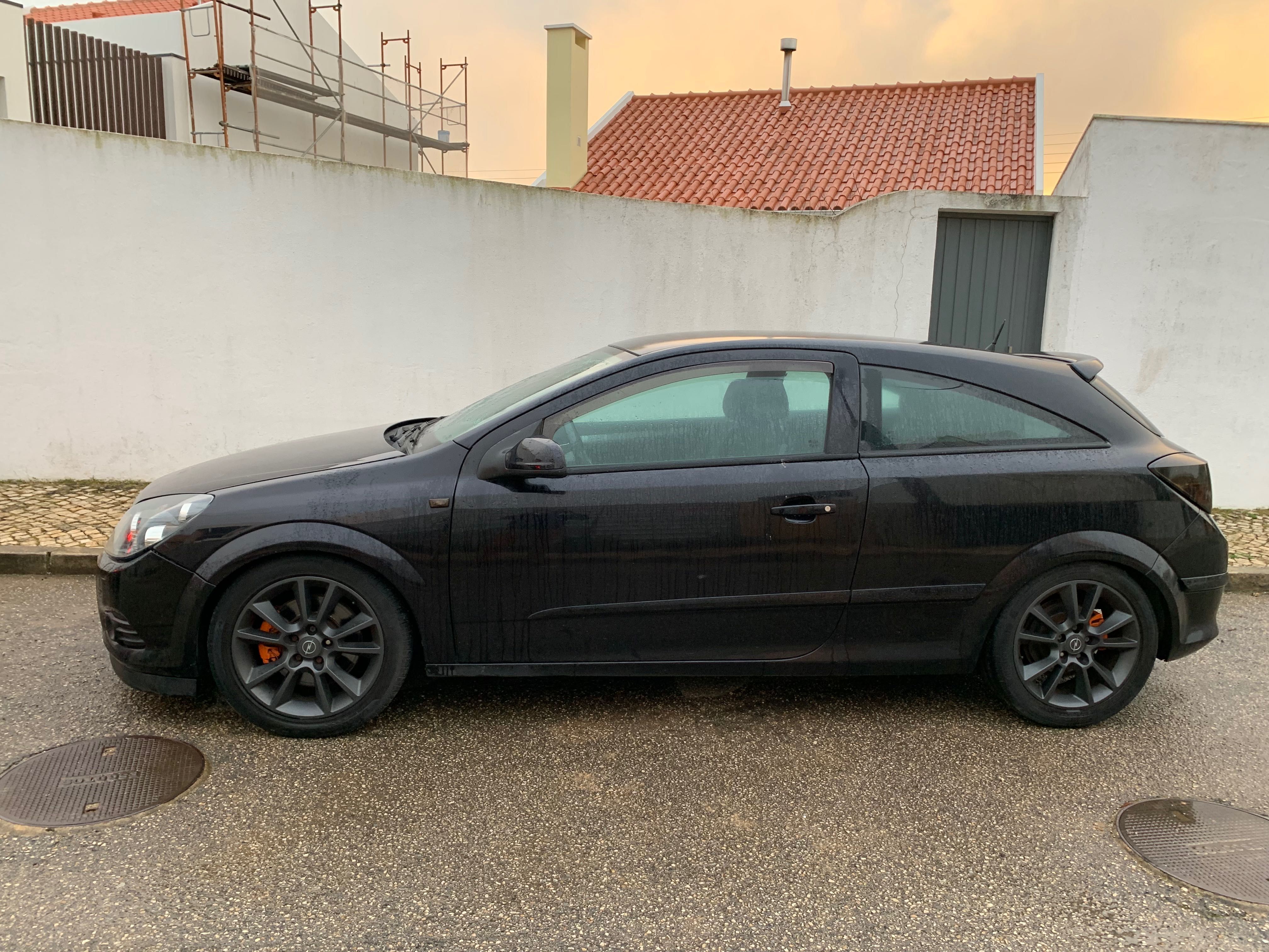 Opel Astra GTC 1.9 5 lugares +150cv