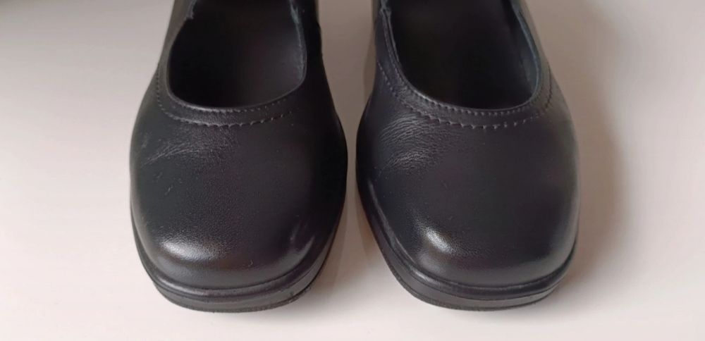 Półbuty mokasyny oxfordki baleriny damskie na rzepy czarne skóra 37,5