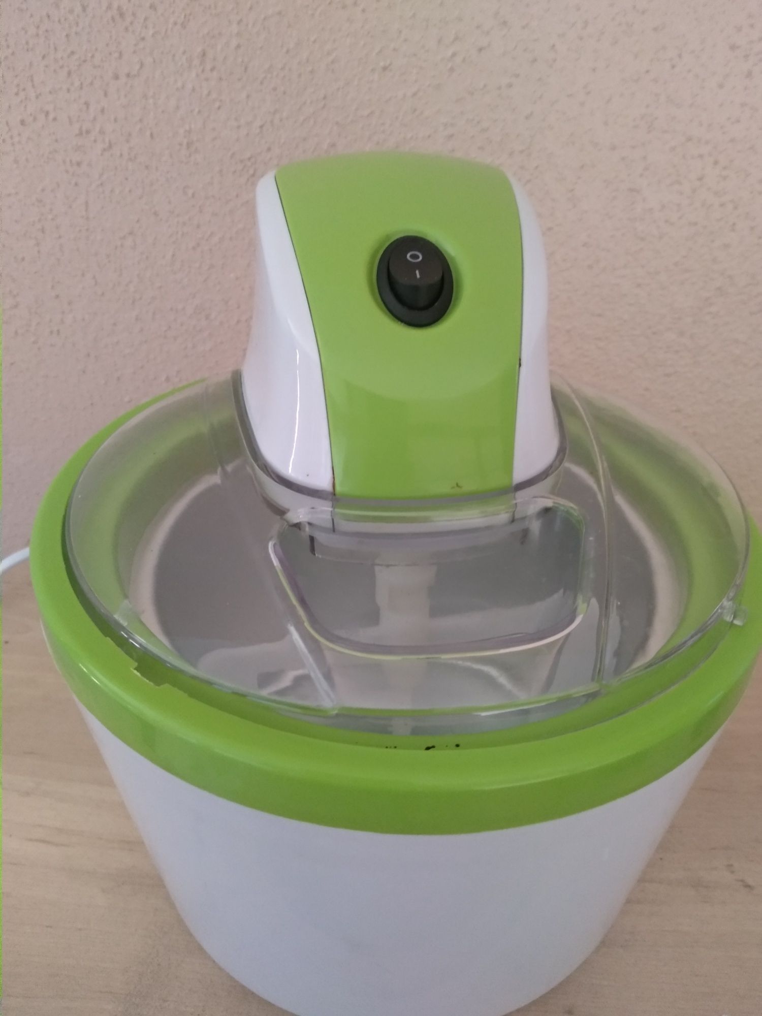 Maszynka do robienia lodów ice cream maker