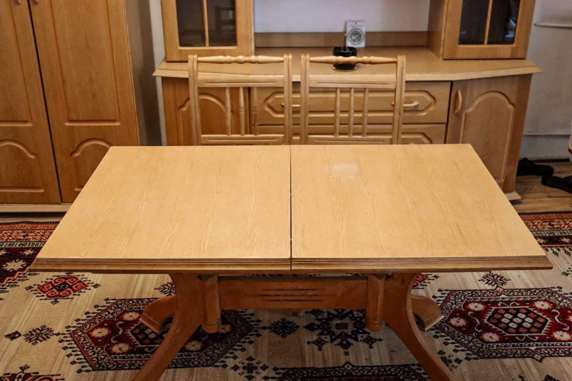 Komplet solidnych mebli vintage / rustykalnych