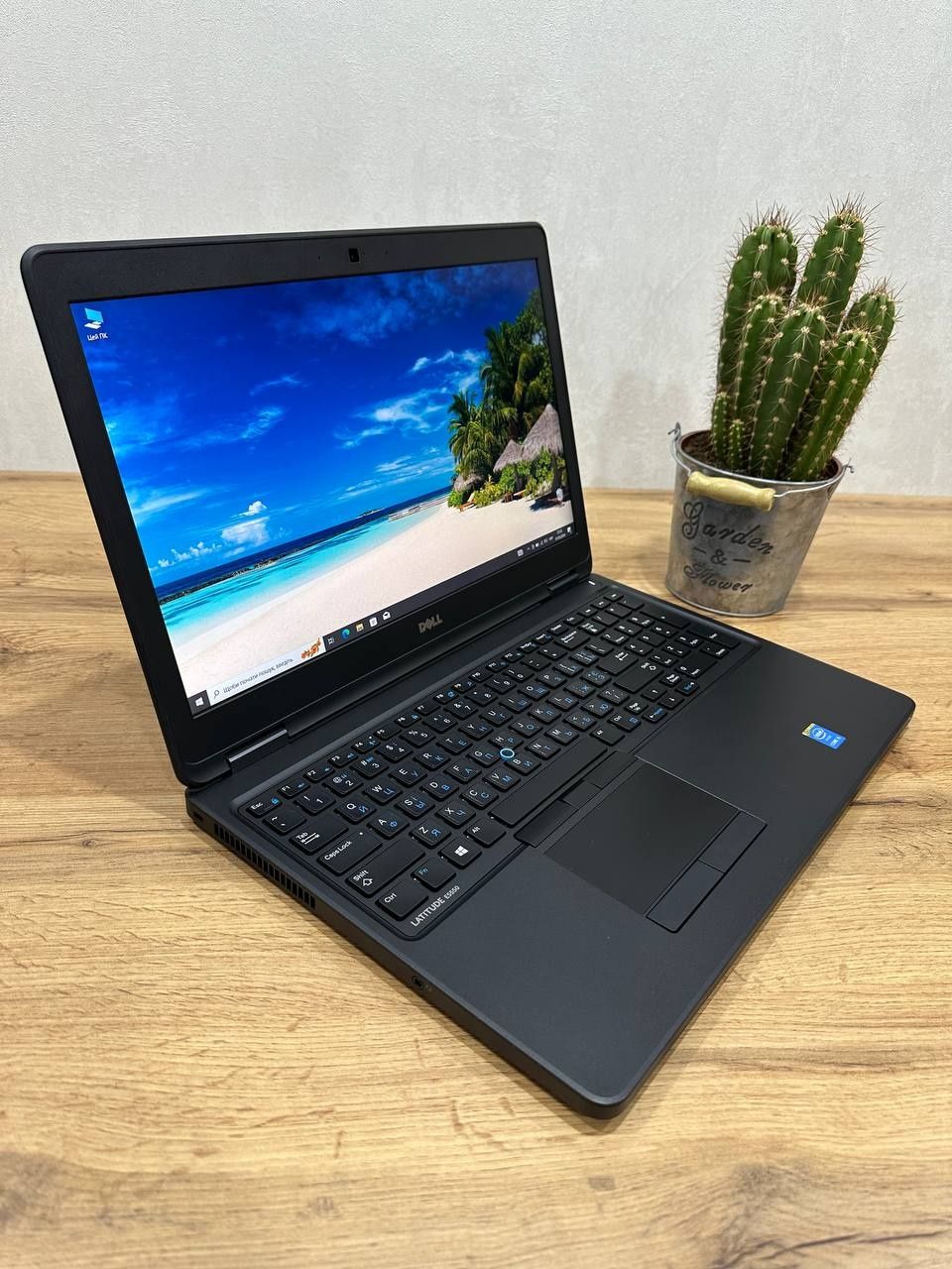 Ноутбук Dell Latitude E5550 - СТАН НОВОГО