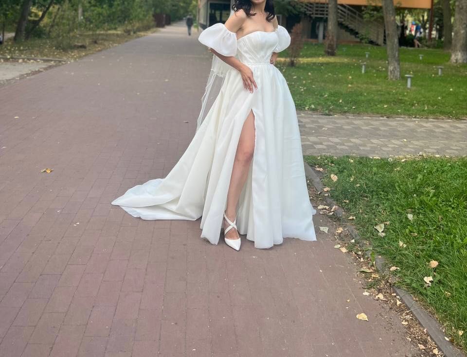 Весільна сукня 2022