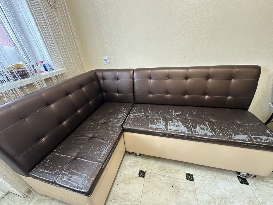 Продам диван на кухню