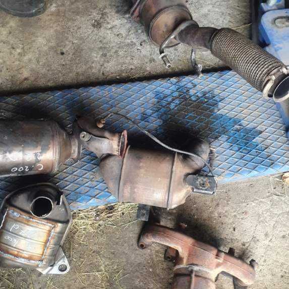 Fiat Punto II 1.2 benzyna  pusta pucha katalizatora kolektor wydechowy