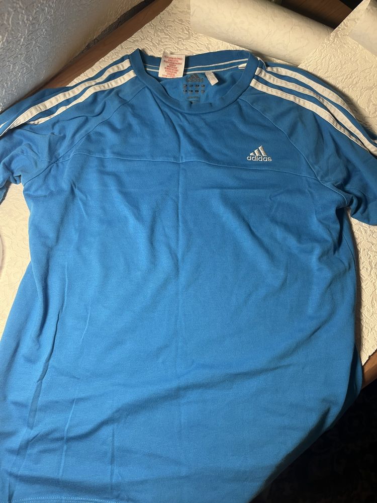 Футболка adidas