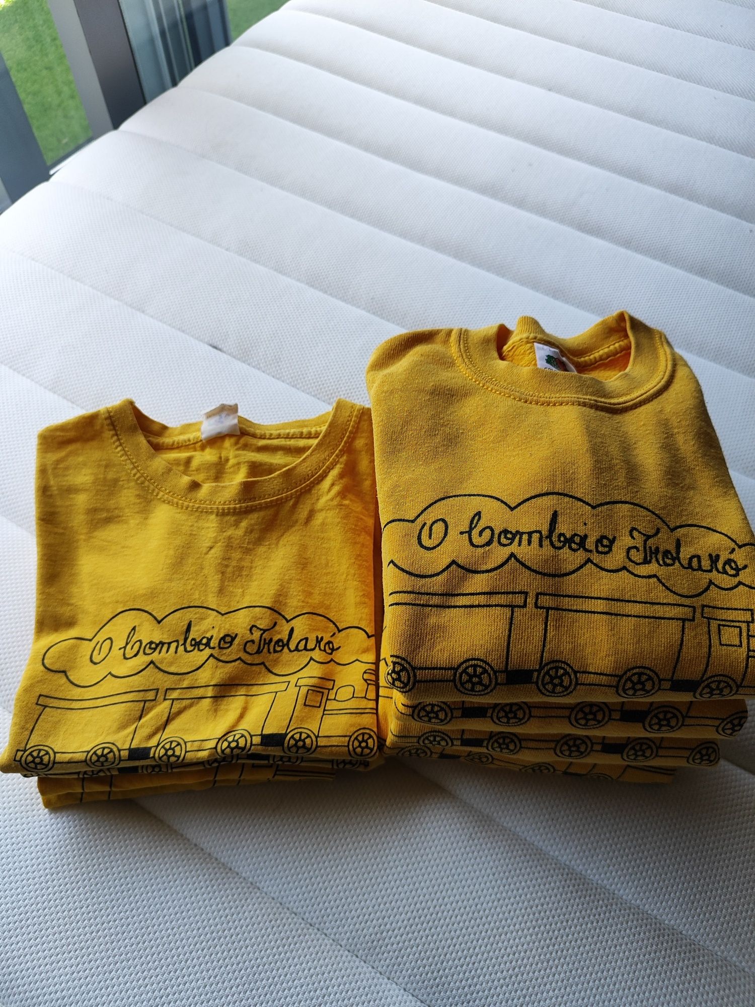T-shirts e camisolas da creche "O Comboio Trolaró"